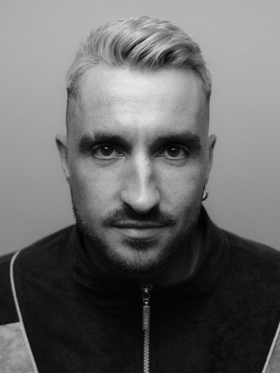Andrew Moore by Agustín Farias